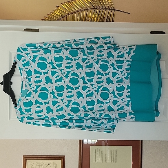 Lot of 2 Women's Large Tops - Picture 3 of 4